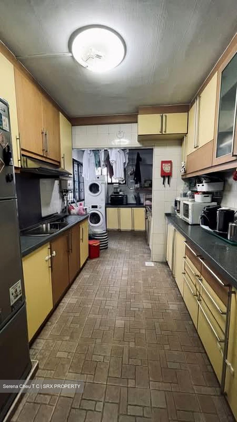 Blk 635 Woodlands Ring Road (Woodlands), HDB Executive #562055361